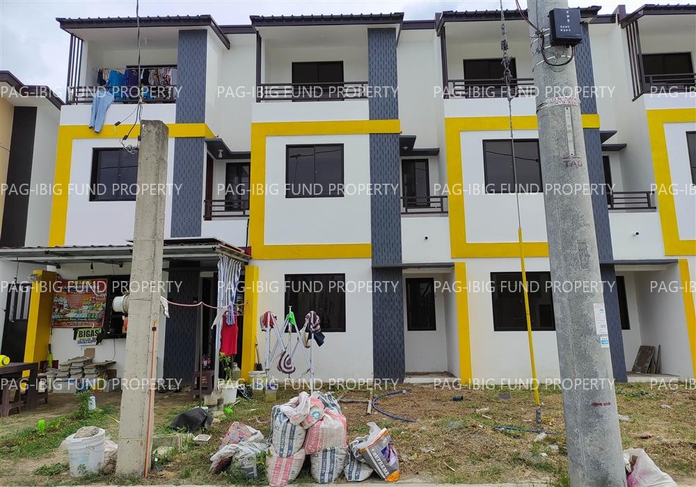 Lot 33 Blk. 13 VALLE PIO EXECUTIVE HOMES SAN PABLO, CITY OF STO. TOMAS, BATANGAS, 4234 is available on acquired assets